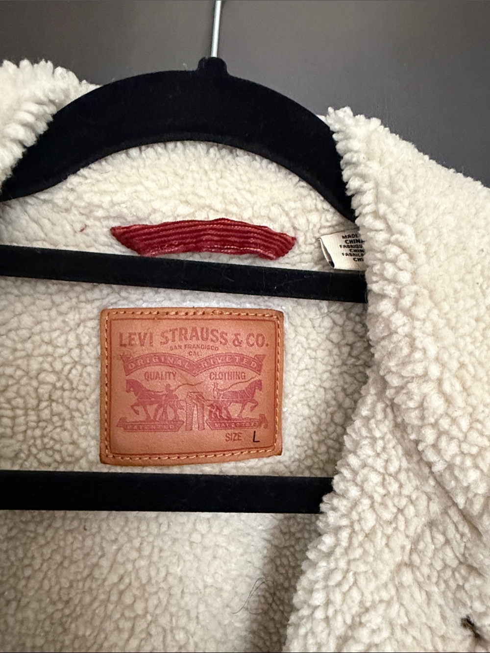 Levi’s Kid’s Red Corduroy Sherpa-Lined Jacket Size L - Picture 3 of 5